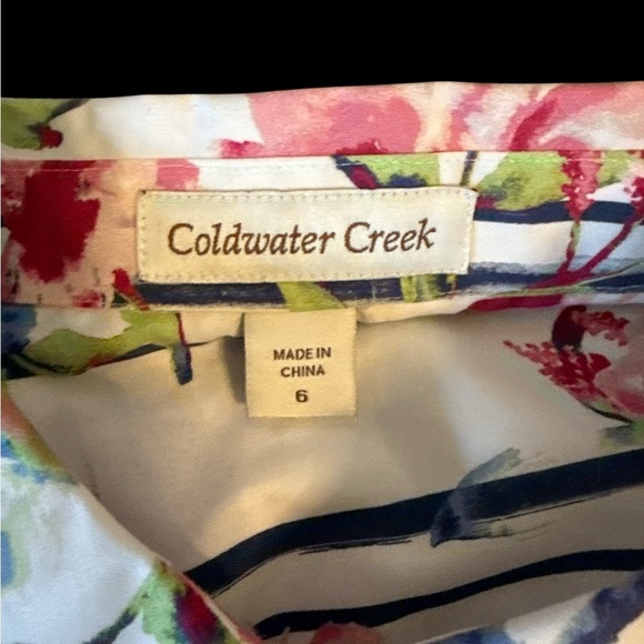 Coldwater Creek White and Red Floral Button Down Shirt - Picture 3 of 7